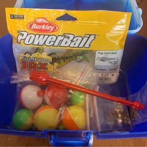 WormGear Tackle Box With Accessories